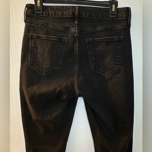 Old Navy High Rise Power Slim Straight Black Ripped Denim Jeans Women’s 8 - Picture 5 of 7